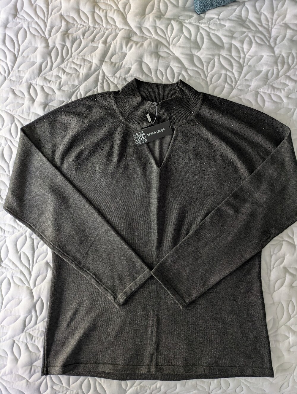 Cable & Gauge Women's Charcoal Crewneck Sweater with Keyhole Detail